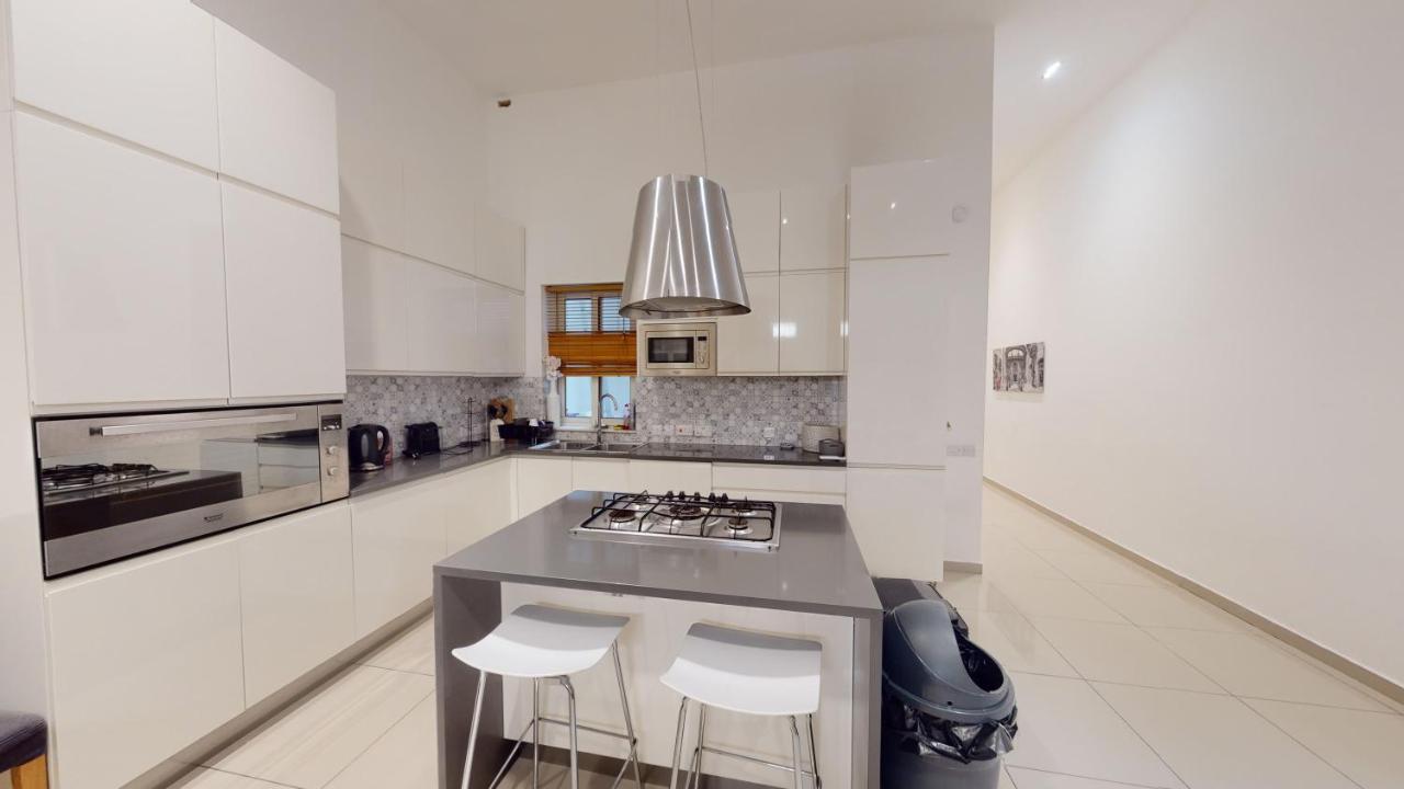 Spacious 3 Bedroom Maisonette Sliema Exterior foto